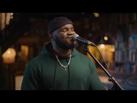 Atueyii - Pull Up (Live)