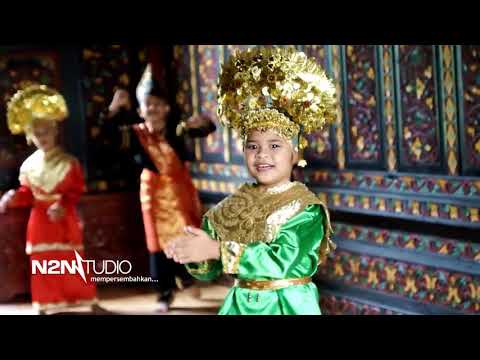 Tigebadek(Ajeeb Family) - Jom Balik Beraya