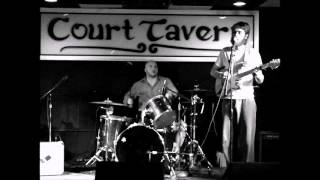THE MARAVINES - Live at Court Tavern