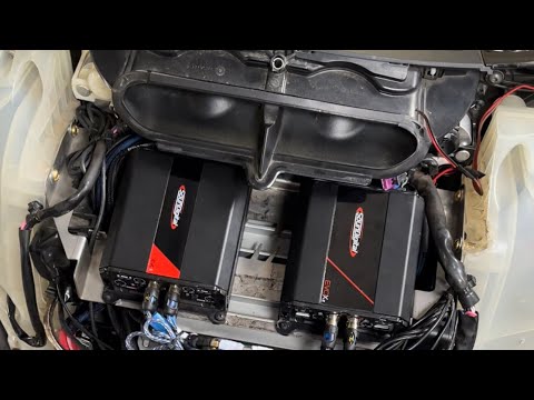 Harley audio 6 speaker setup Soundigital amps. Hertz and diamond audio mid range and midbass 2014 ST