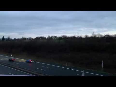 A8 bei Pforzheim Nord - normaler Feiertagsverkehr ohne Stau