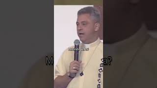 Deus continua agindo hoje , PADRE LÉO