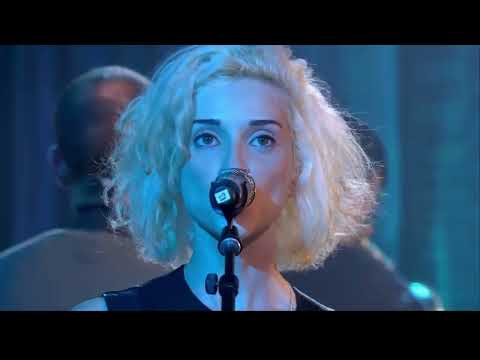 David Byrne ( Talking Heads ) & Annie Clark ( St Vincent ) - WILD WILD LIFE