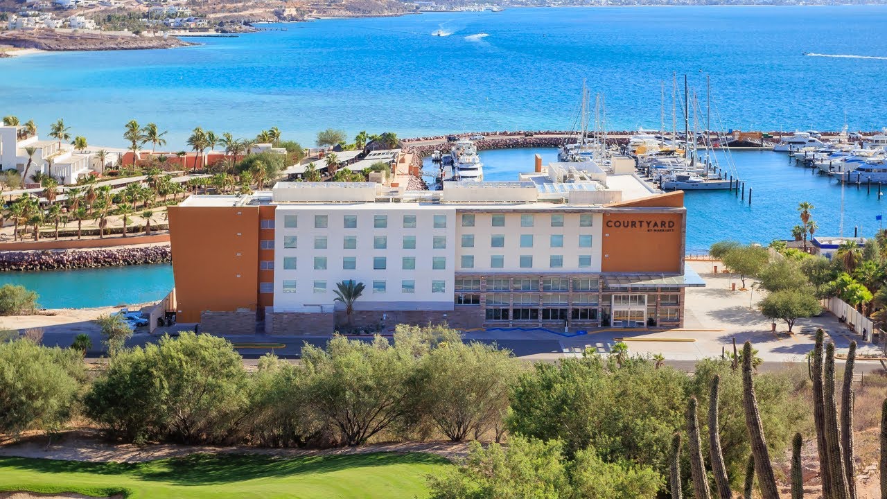Welcome to Courtyard La Paz.