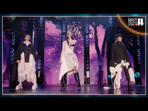 Audrey Nuna, Rei Ami and EJAE, the singing voices of Netflix's KPop Demon Hunters, perform 'Golden'