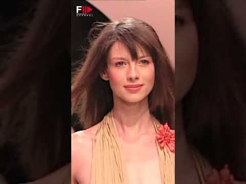 Vintage in Pills EMANUEL UNGARO Spring 2002 - Fashion Channel #shorts