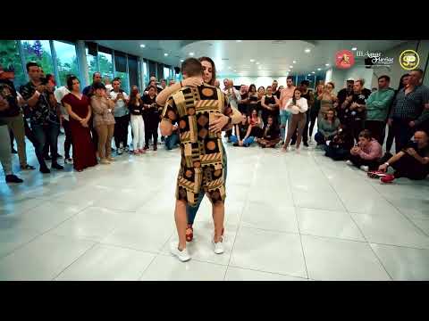 Kizomba +Tarraxinha by Miguel e Susana