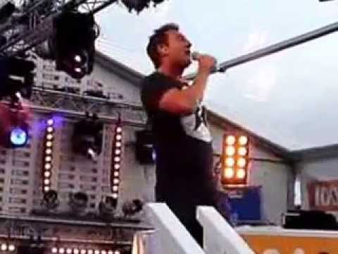Gerard Joling @ 100%NL strandfeest Bloemendaal!