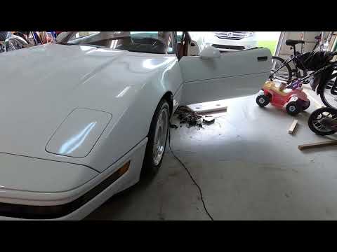 Everything wrong with my 1991 Corvette ZR-1 (part 1)