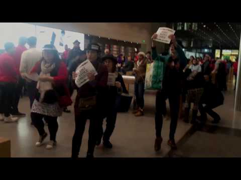 Portland Tenants United Flash Mob Apple Store Portland OR 12/22/16