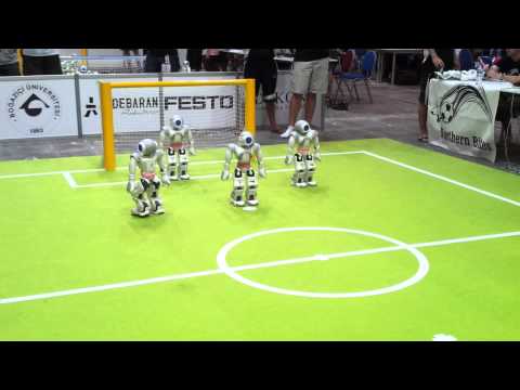 RoboCup 2011, second preliminaries: Nao-Devils vs. Northern Bites