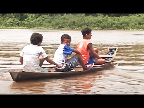 , title : 'Les routes de l'impossible - Brésil, les petits piroguiers de l'Amazone'