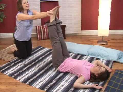 Yoga-Massage-Posen: Halber Pflug