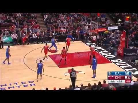 Luka Dončić hustles for another steal (2018.11.12)