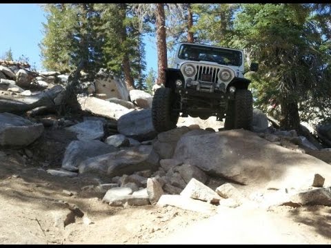 Mirror Lake Trail 06' Jeep Rubicon & 84' Jeep CJ-7