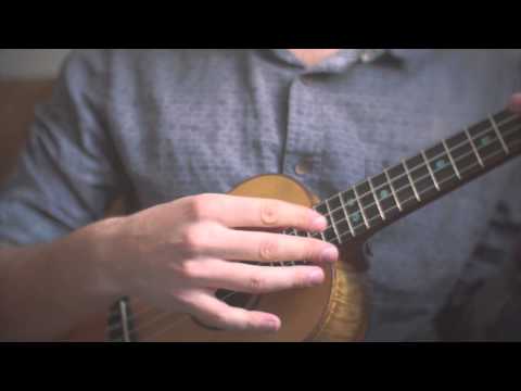 Ukulelevideoer #2: At holde på en ukulele og spille picking