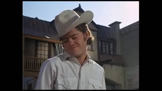 The Monkees- What Am I Doing Hangin' Round