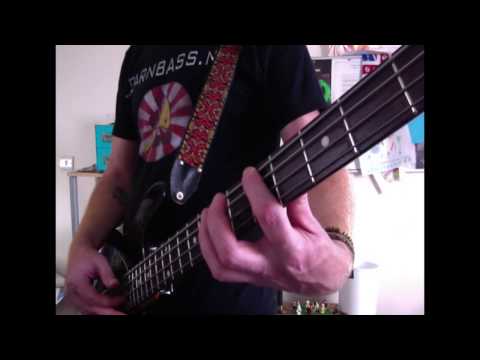 Cheeky Groove : A Bass lesson everyday # 67