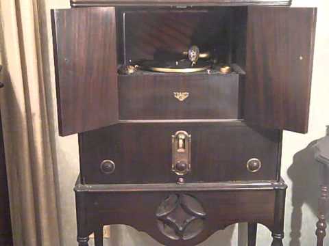 HAROLD LEONARD'S RED JACKETS - YOU KNOW WHY - ROARING 20'S VICTROLA RADIOLA