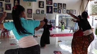 Download lagu Belajar Tari Bali: Taruna Jaya dari belakang mp3 Download lagu Belajar Tari Bali: Taruna Jaya dari belakang mp3