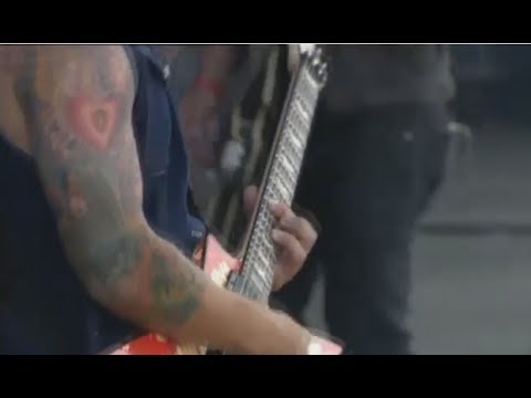 Videoclip de Stop! Before It's Too Late and We've Destroyed It All — Atreyu