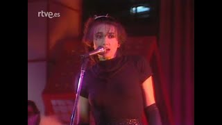 Luz Casal &quot;Los Ojos del Gato &quot;Detras de tu Mirada&quot; &quot;Prisionera del Sueño&quot; (Tocata 10/04/1984)