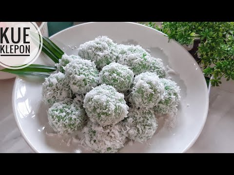 RECIPE FOR KLEPON CAKE FROM GLUTINOUS RICE FLOUR FILLED WITH BROWN SUGAR, PRACTICAL AND ECONOMICAL