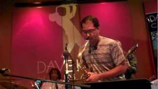 Greg Karukas Performs Manhattan Live at Spaghettinis