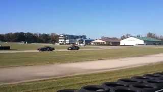 24 Hours of Lemons - Where the Elite Meet to Cheat 2015 - Pass for the lead!