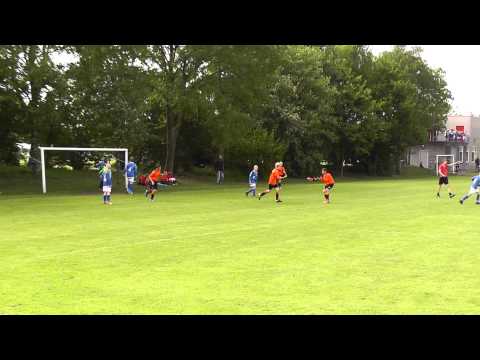 25 mei 2013 E-Toernooi Cobu Boys VV De Meern E5 - Veensche Boys E5 Doelpunt Gijs, assist Sem