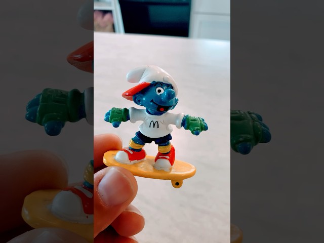 Vídeo relacionado con Schleich The Smurfs 20131 Pitufo con Cono de Patatas Fritas