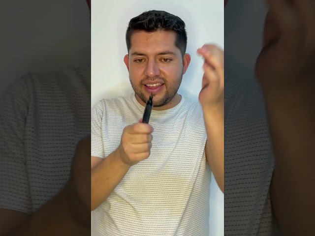 Vídeo relacionado con Paladone - Juego de lápices (2 unidades, incluye 2 gomas con diseño de bigote)