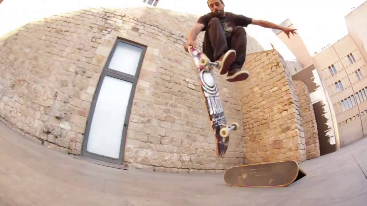 Obsesionados con la alcantarilla de MACBA