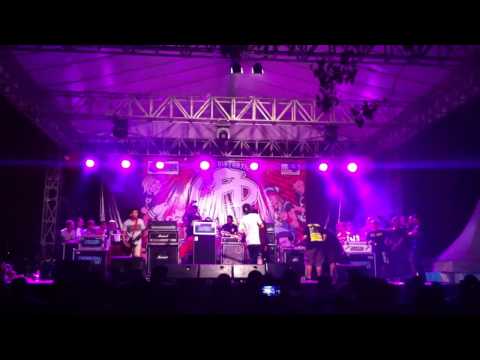 A THOUSAND PUNCHES - Intro + Aderyn At Jakcloth 2013
