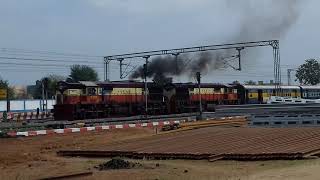 preview picture of video 'VSKP Alco's Chhuging Visakhapatnam - H. Nizamudin Samata Express'