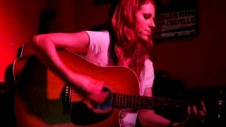 En medio de este show  Laura Ordoñez  Dog & Roll 11 10 2014