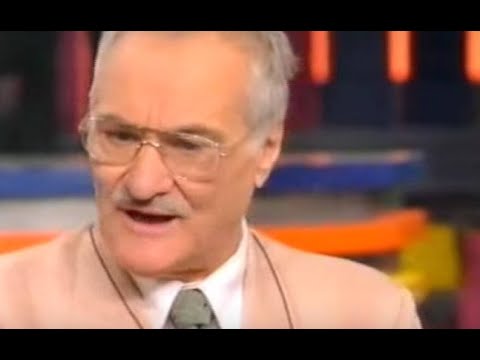 Nunzio Gallo presentato da Tiberio Timperi e da Roberta Capua