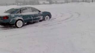preview picture of video 'A6 Quattro Drift na snegu Kranj 10.02.2010 by floki.mp4'