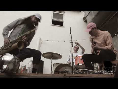 Zs live at Trans Pecos on September 27, 2015