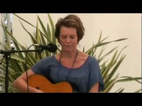 Sita Ram ~ sung by Krishnabai & Mooji - in Satsang with Mooji