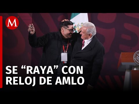 AMLO complied and raffled off his watch to the reporters at La Mañanera; "They're going to be ama...