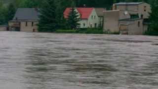preview picture of video 'Hochwasser in Leisnig und Fischendorf 2013'