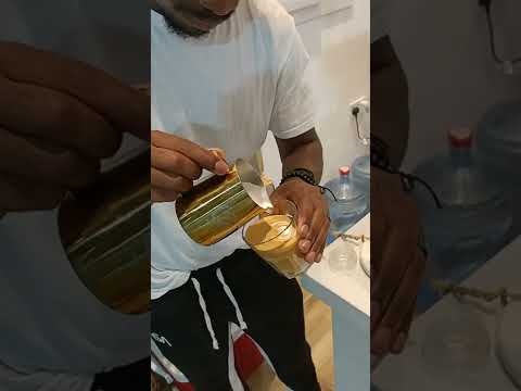 STACK TULIP AT UNBRANDED CAFE QATAR #barista #latteart #shortvideo #viral #viralshorts #qatar #live