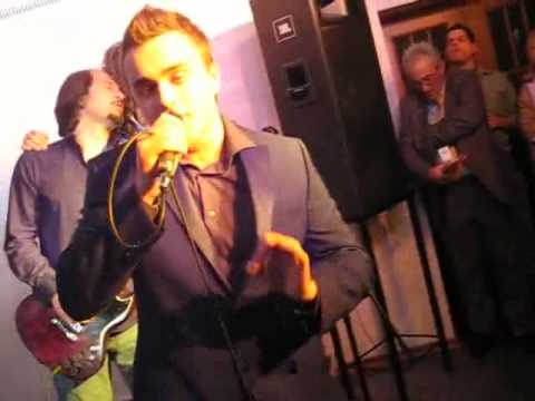 Igor Cukrov - Pratim te (ESC 2009)