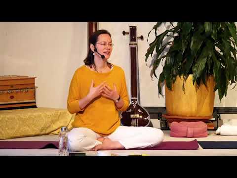 Klangyogastunde (Sitar) mit Ram Vakkalanka  und Kaivalya , 04.11.2021, 9:15 Uhr