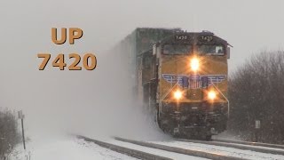 preview picture of video 'UP 7420 East, Fast Stack Train in the Snow on 12-14-2013'