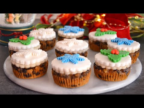 Mini Christmas Cake Cupcakes