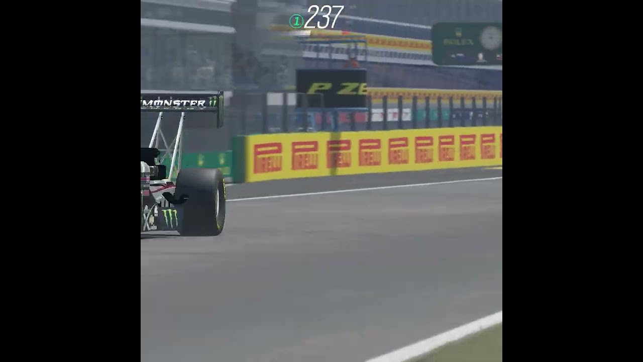 Mercedes F1 2025 vs NHRA Top Fuel Dragster | DRAG RACE