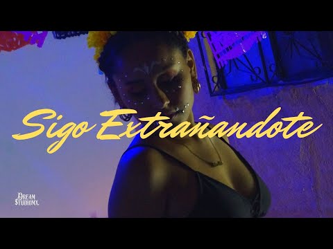 Paola Reyna - Sigo Extrañandote | (Video Oficial)