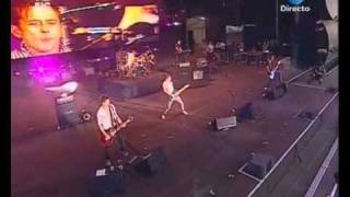 McFly - Corrupted (live RIR Lisboa 2010)